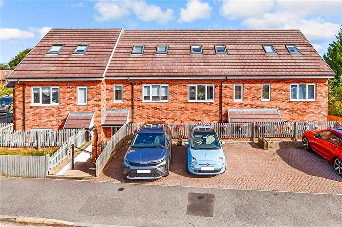 3 Bedroom Terraced House For Sale In Hillcrest, Tunbridge Wells, Kent, TN4