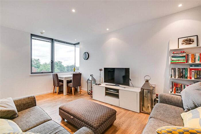 2 Bedroom Flat To Rent In Holloway Road, Highbury Corner, N7