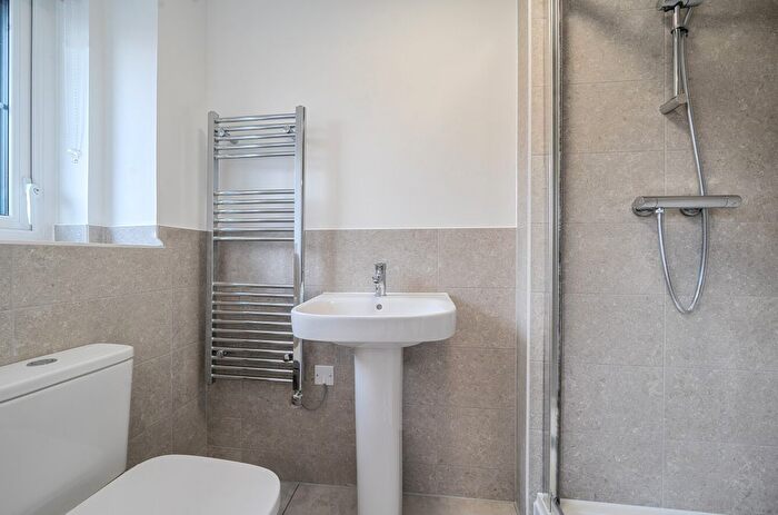 2 Bedroom Property To Rent In Drew Fields, Sudbury, CO10