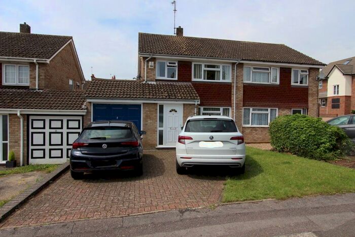 3 Bedroom Property To Rent In Woodman Close, Leighton Buzzard, LU7