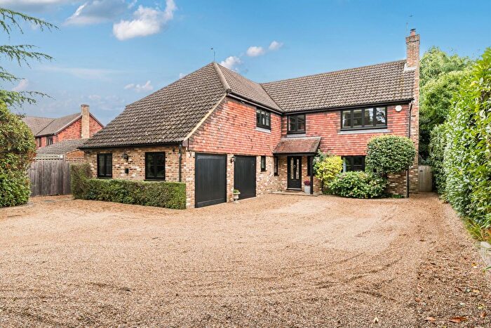 5 Bedroom Detached House For Sale In Pyrford, Surrey, GU22
