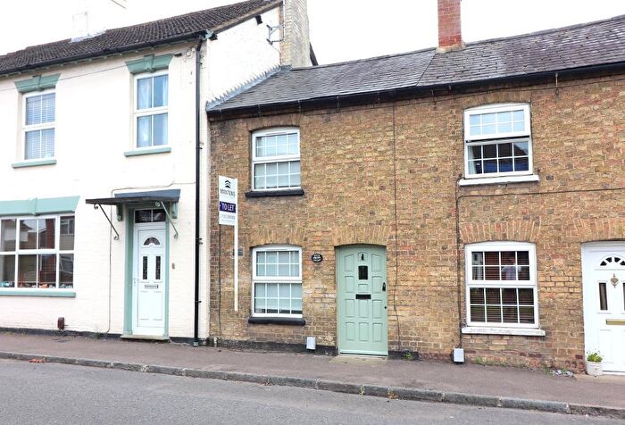 2 Bedroom Terraced House To Rent In Sharpenhoe Road, Barton Le Clay, Bedfordshire, MK45