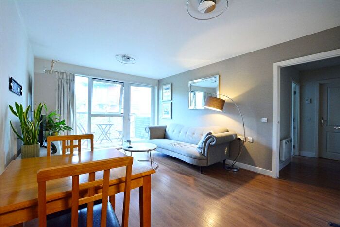 2 Bedroom Flat To Rent In Tarves Way, London, SE10