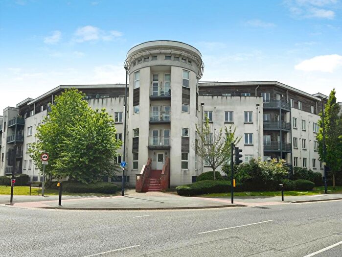 2 Bedroom Apartment For Sale In Kingsquarter, Maidenhead, Berkshire, SL6