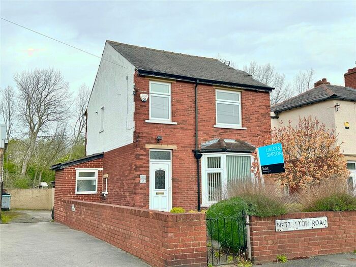 3 Bedroom Detached House To Rent In Nettleton Road, Huddersfield, West Yorkshire, HD5
