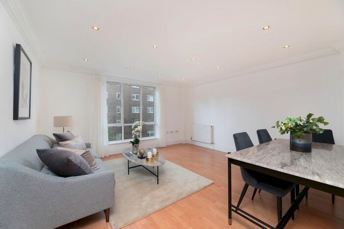 2 Bedroom Flat To Rent In Gloucester Terrace, London, W2
