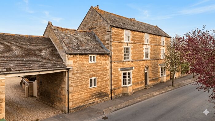 4 Bedroom Character Property For Sale In Towngate East, Market Deeping, Peterborough, PE6