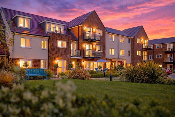 1 Bedroom Flat For Sale In Longwick Road, Princes Risborough, Buckinghamshire, HP27