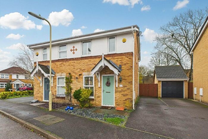 2 Bedroom Semi Detached House For Sale In Broadmead, Farnborough, Hampshire, GU14