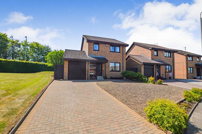 3 Bedroom Detached House For Sale In Hawkhill Drive, Stevenston, KA20