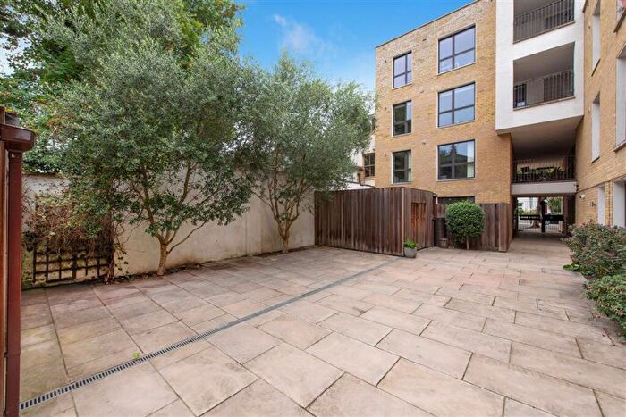 1 Bedroom Flat For Sale In Sussex Way, Islington, N7