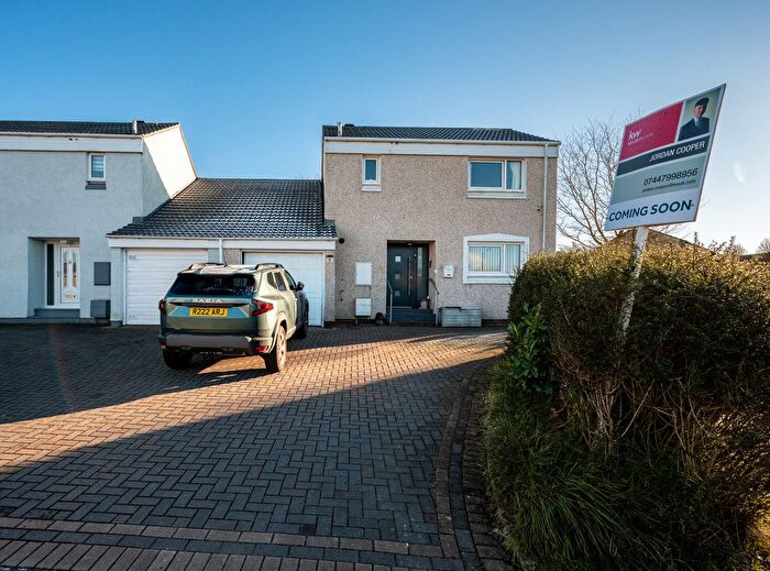 2 Bedroom End Of Terrace House For Sale In Mill Rig, East Kilbride, G75