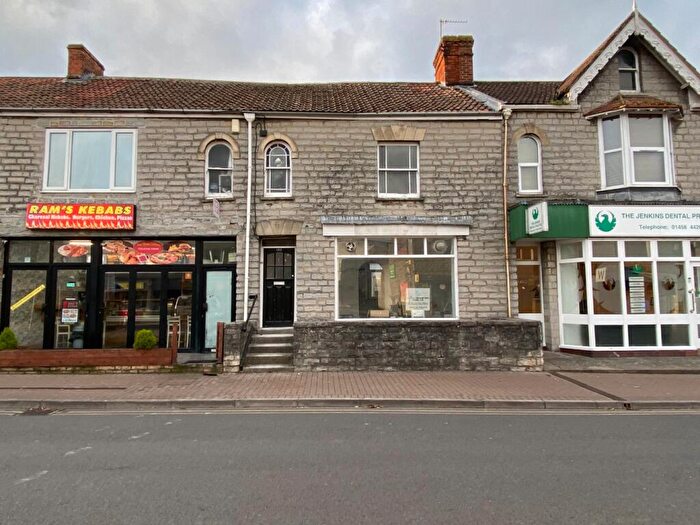 2 Bedroom Apartment To Rent In High Street, Street, BA16