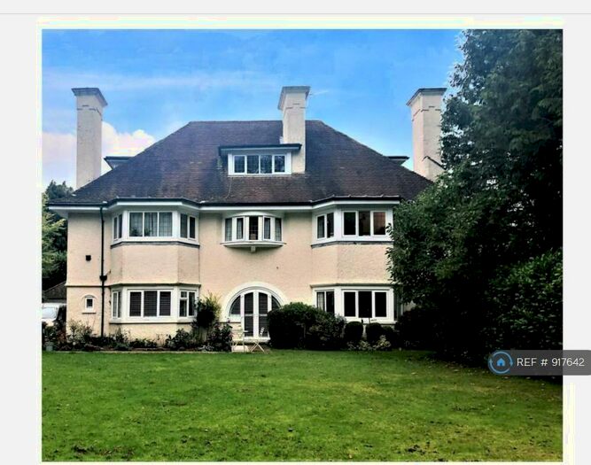 2 Bedroom Flat To Rent In Talbot Grange, Bournemouth, BH3