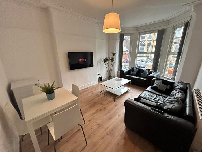 6 Bedroom House To Rent In Borrowdale Road, Liverpool, L15