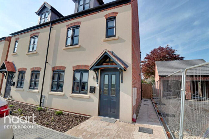 3 Bedroom Semi-Detached House To Rent In Centurion Street, Spalding, PE12