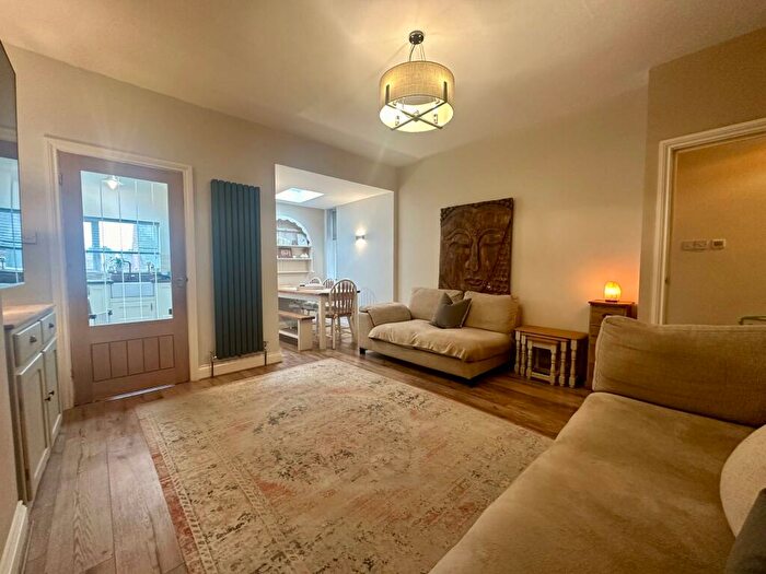 3 Bedroom Bungalow For Sale In Ashleigh Road, Newcastle Upon Tyne, NE5