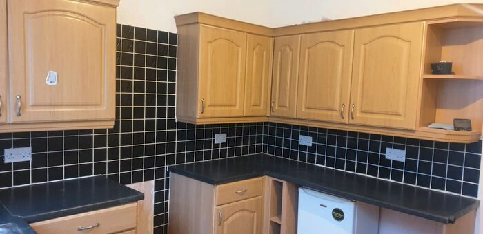 3 Bedroom Terraced House To Rent In Edensor Road, Keighley BD21