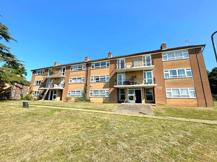 1 Bedroom Flat To Rent In Bellfields Court, Bellfields, Guildford, Surrey, GU1