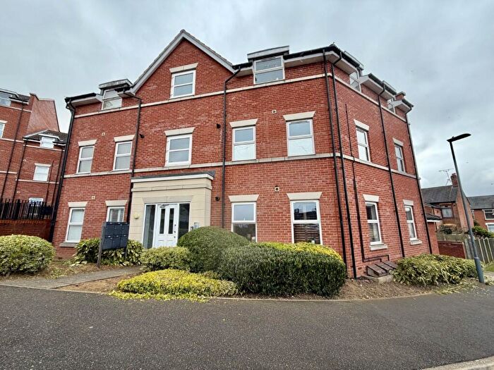 2 Bedroom Flat For Sale In Meridian Rise, Ipswich, Suffolk, IP4