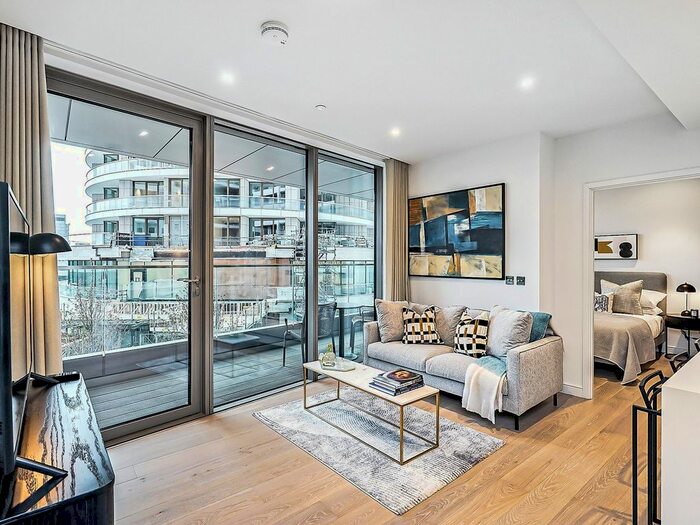 2 Bedroom Flat To Rent In Water Street, Canary Wharf, E14