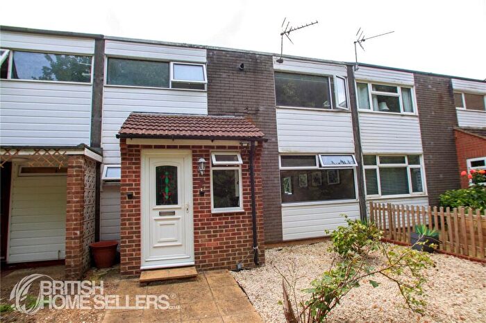 3 Bedroom Terraced House For Sale In West Ham Close, Basingstoke, Hampshire, RG22