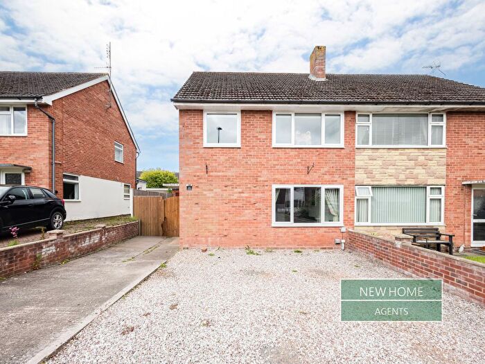 3 Bedroom Semi-detached House For Sale In Hewitt Avenue, Hereford, HR4
