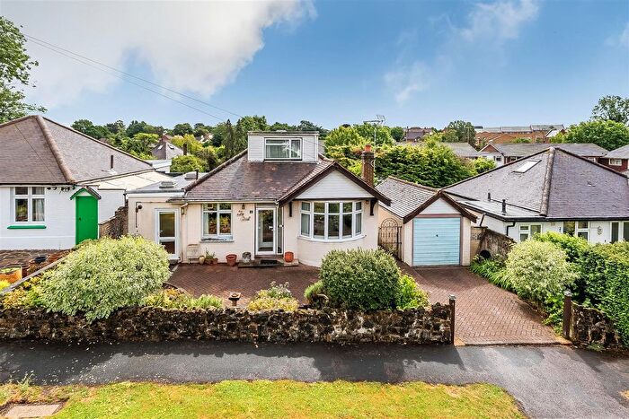 2 Bedroom Detached Bungalow For Sale In Oaks Close, Leatherhead, KT22