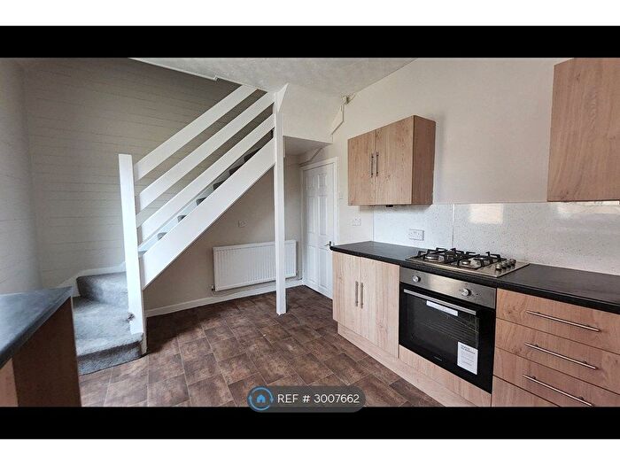 2 Bedroom Terraced House To Rent In Old Hall St, Wigan, WN3