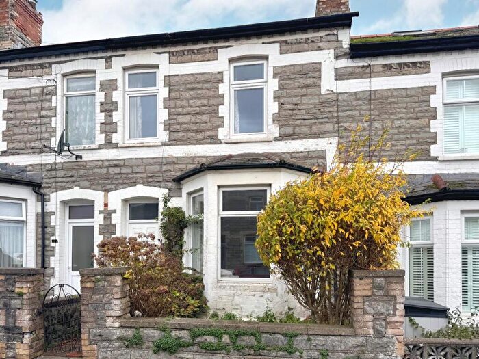 3 Bedroom Terraced House For Sale In High Street, Penarth, CF64