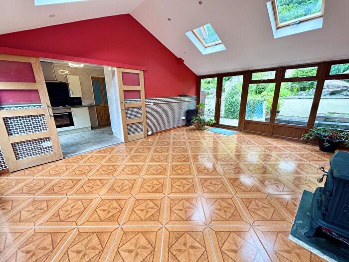 3 Bedroom End Of Terrace House For Sale In Heol Y Llwynau, Trebanos, Pontardawe, Swansea., SA8