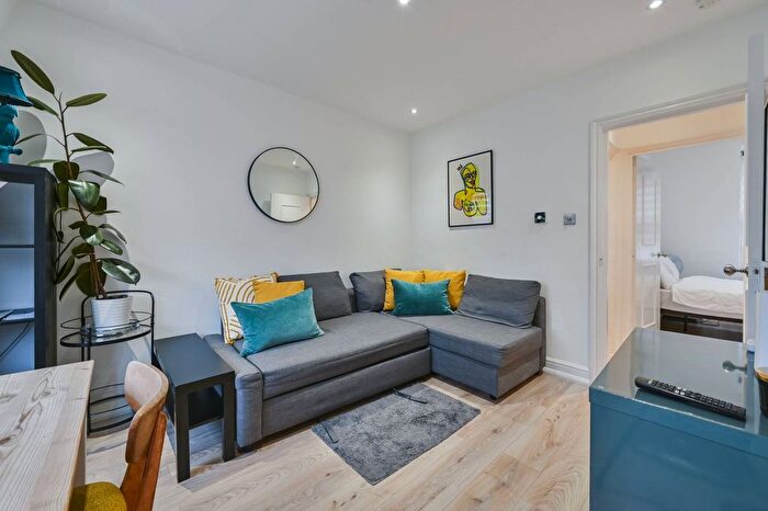 1 Bedroom Flat To Rent In Cosway Street, Marylebone, London, NW1