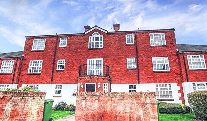 2 Bedroom Flat For Sale In Victoria Mews, Blyth, NE24