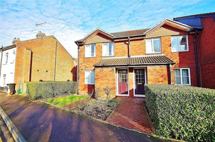 1 Bedroom Maisonette To Rent In Ebury Road, Watford, WD17