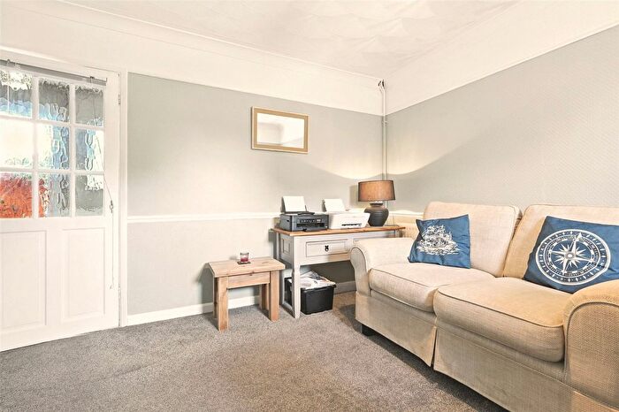 4 Bedroom Detached House For Sale In High Street, Great Wakering, Essex, SS3