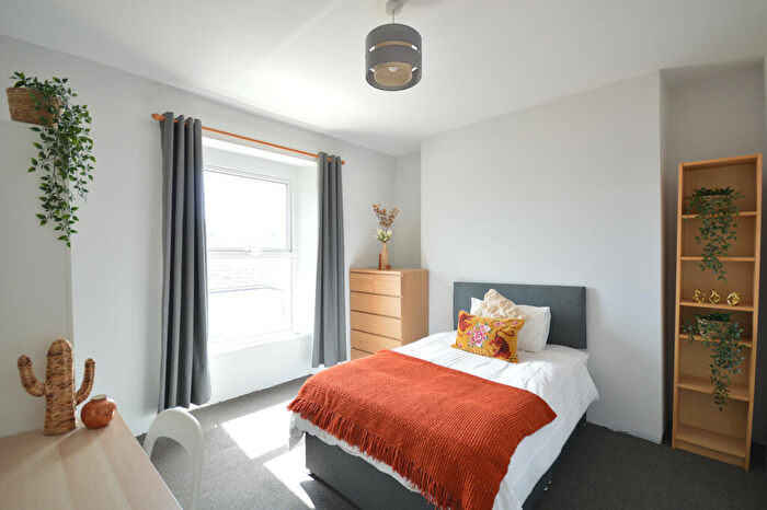 6 Bedroom Terraced House To Rent In Radnor Street, Plymouth, PL4