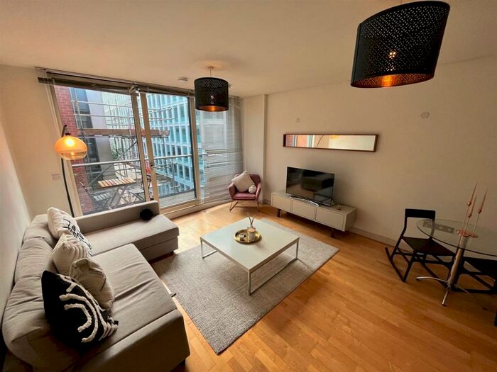 1 Bedroom Flat To Rent In Leftbank, Spinningfields, Manchester, M3