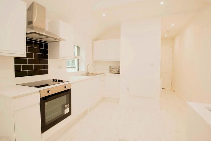 2 Bedroom Apartment To Rent In Cowbridge Road East, Canton, CF5