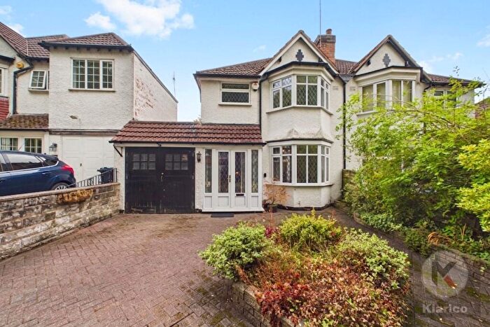 3 Bedroom Semi Detached House For Sale In Burnaston Road, Birmingham, B28
