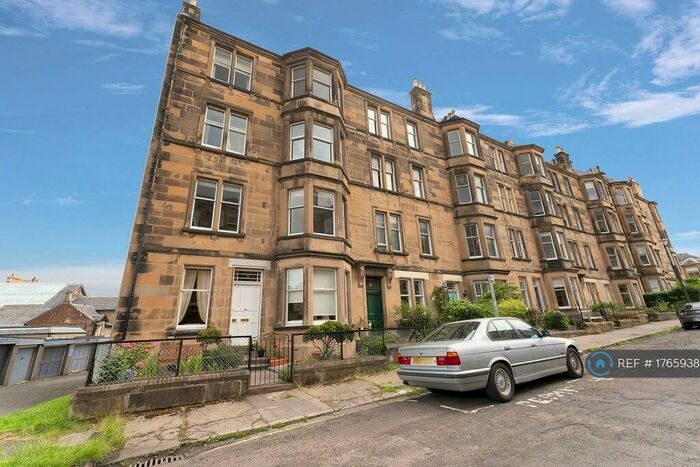 4 Bedroom Flat To Rent In Strathfillan Road, Edinburgh, EH9