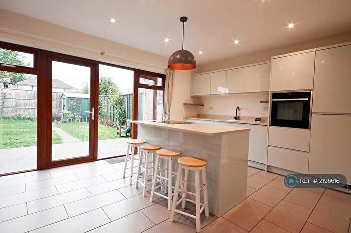 3 Bedroom Semi-Detached House To Rent In Cornwall Close, Waltham Cross, EN8