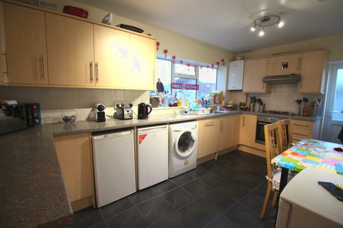 4 Bedroom Terraced House To Rent In Malefant Street, Cathays, CF24