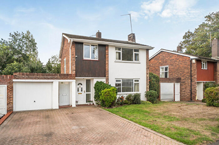 3 Bedroom Detached House For Sale In The Parkway, Bassett, Southampton, Hampshire, SO16