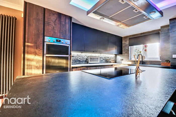 3 Bedroom Semi Detached House For Sale In Brooklands, Swindon, SN4