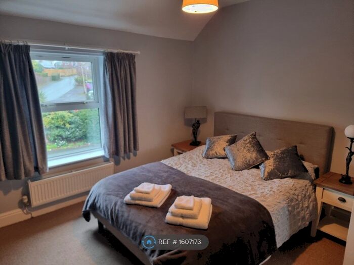 1 Bedroom Terraced House To Rent In Hereford Road, Shrewsbury, SY3