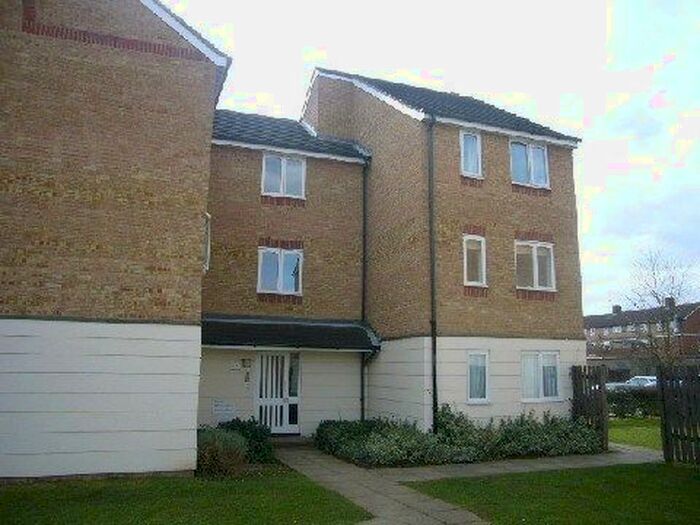 1 Bedroom Flat To Rent In Alderney House, Scammell Way, Watford, WD18