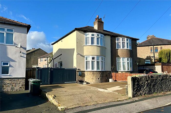 2 Bedroom Semi Detached House For Sale In Quarmby Road, Quarmby, Huddersfield, HD3