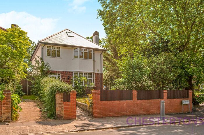 5 Bedroom Detached House To Rent In Glenluce Road, Blackheath, SE3