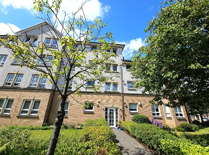 3 Bedroom Flat To Rent In *Available Now* Hutton, Flat /, Glasgow, G12