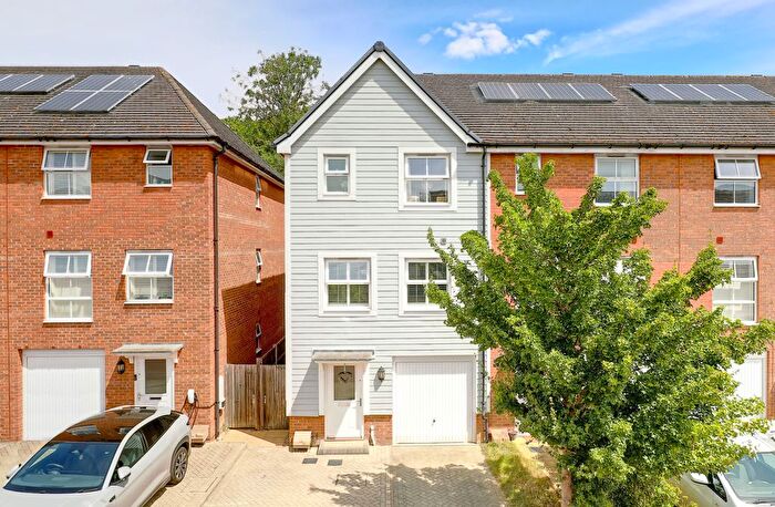 4 Bedroom Terraced House For Sale In Plaxton Way, Ware, SG12